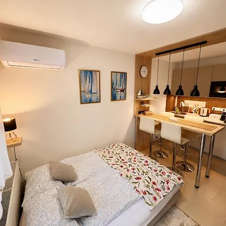 Apartament And Sun - 100m To - Pool, Sauna And Private Garage