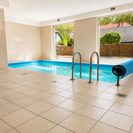 And Sun - 100m To - Pool, Sauna And Private Garage Apartament Siófok